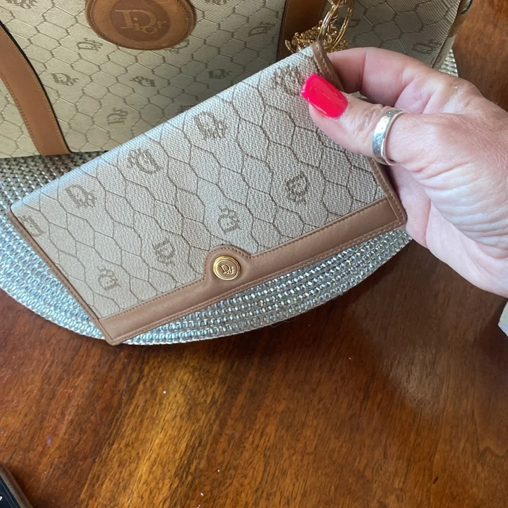 Dior classic wallet